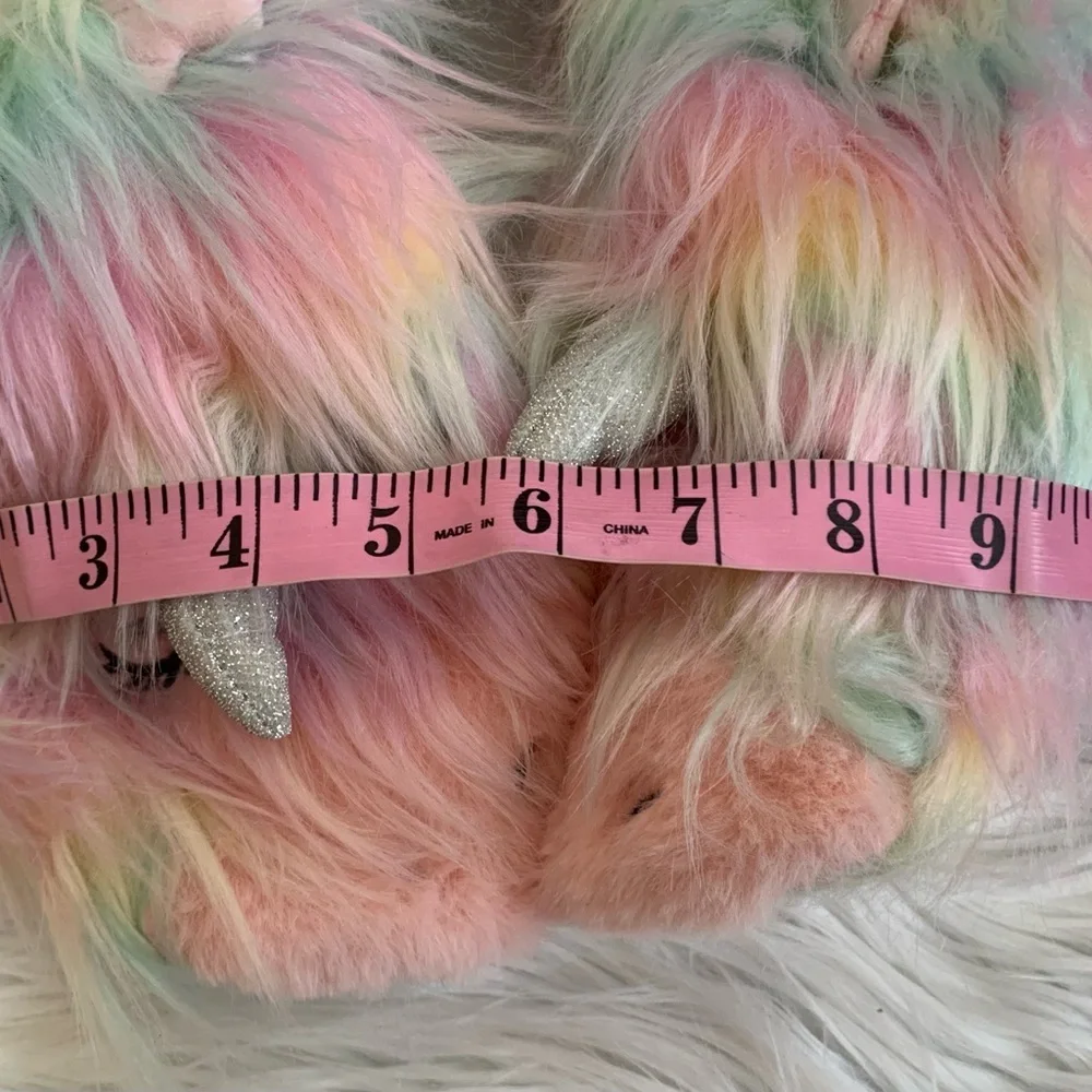 OOOH GEEZ OOOH YEAH rainbow funcky unicorn novelty slipper socks NWT one size